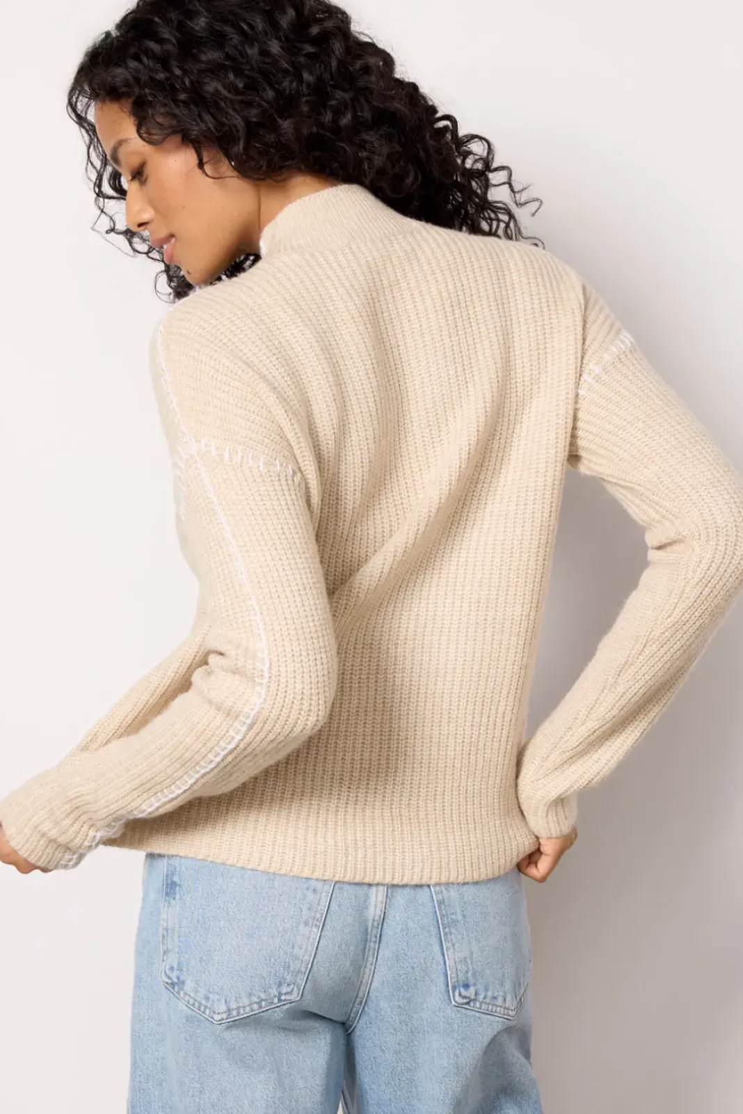 Sweaters<EVEREVE Haven Whipstich Pullover Oat/White