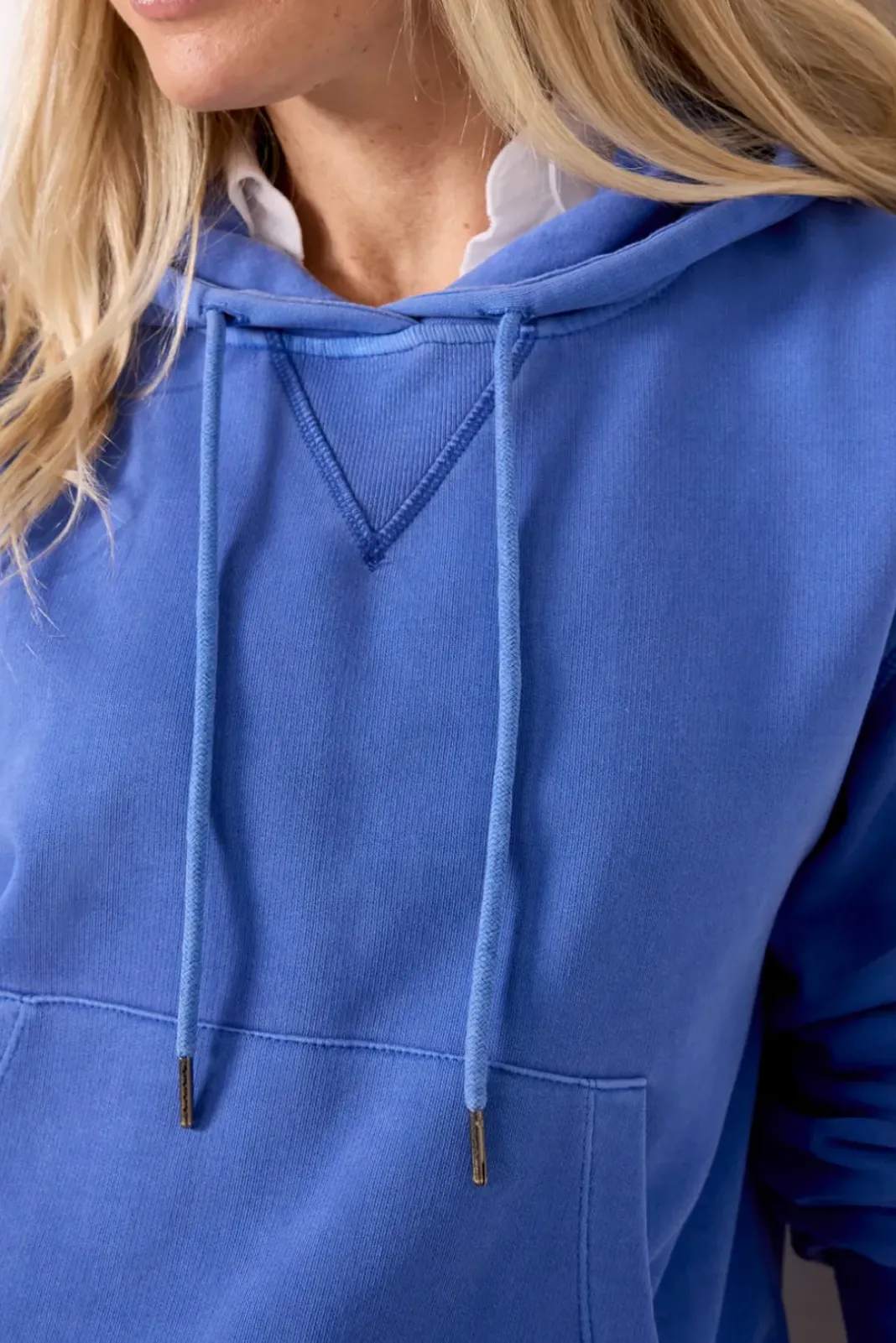 Sweatshirts<EVEREVE Hayden Bubble Hem Hoodie Cobalt