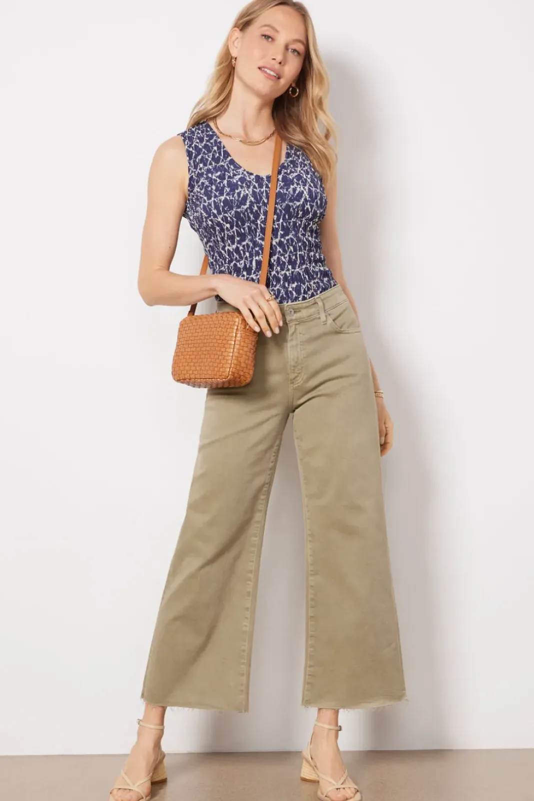 Tops & Tees<EVEREVE Hazel Mesh Top Navy