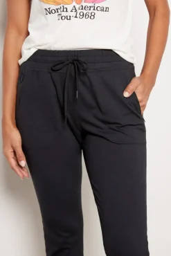 Pants & Leggings<BEYOND YOGA Heather Rib Street Jogger Black