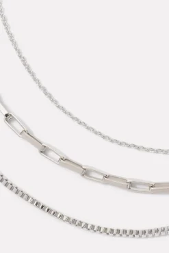 Jewelry<EVEREVE Hilton Necklace Stack Silver