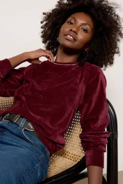 Sweatshirts<EVEREVE Holly Velour Pleated Pullover Wine