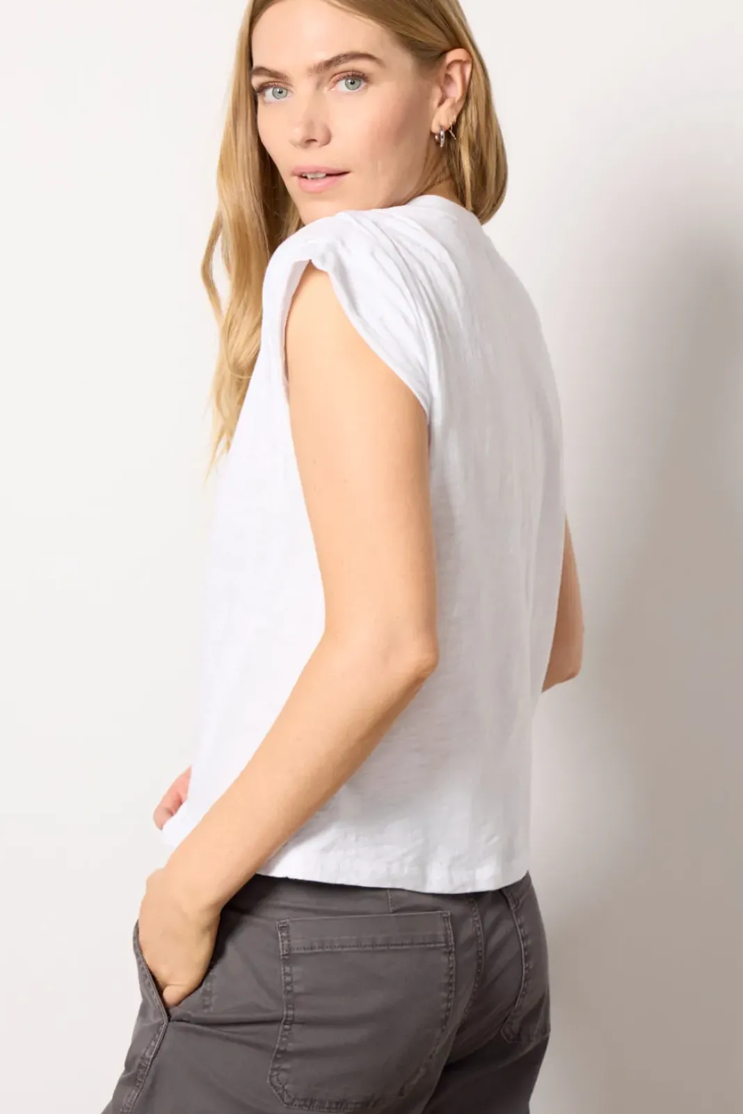Tops & Tees<EVEREVE Jaden Stud Muscle Tee White