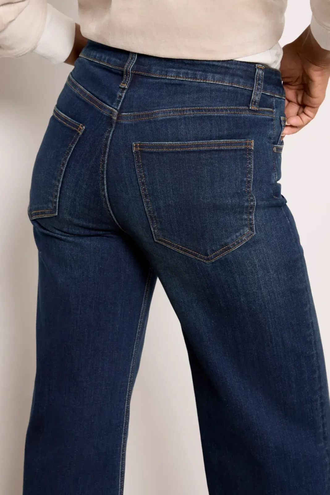 Jeans<KUT FROM THE KLOTH Jean Wide Leg 31` Delicate