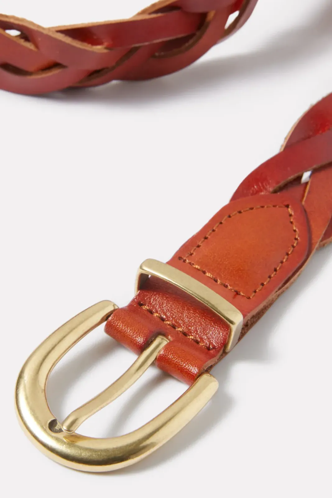 Belts<EVEREVE Jessa Skinny Braided Belt Cognac