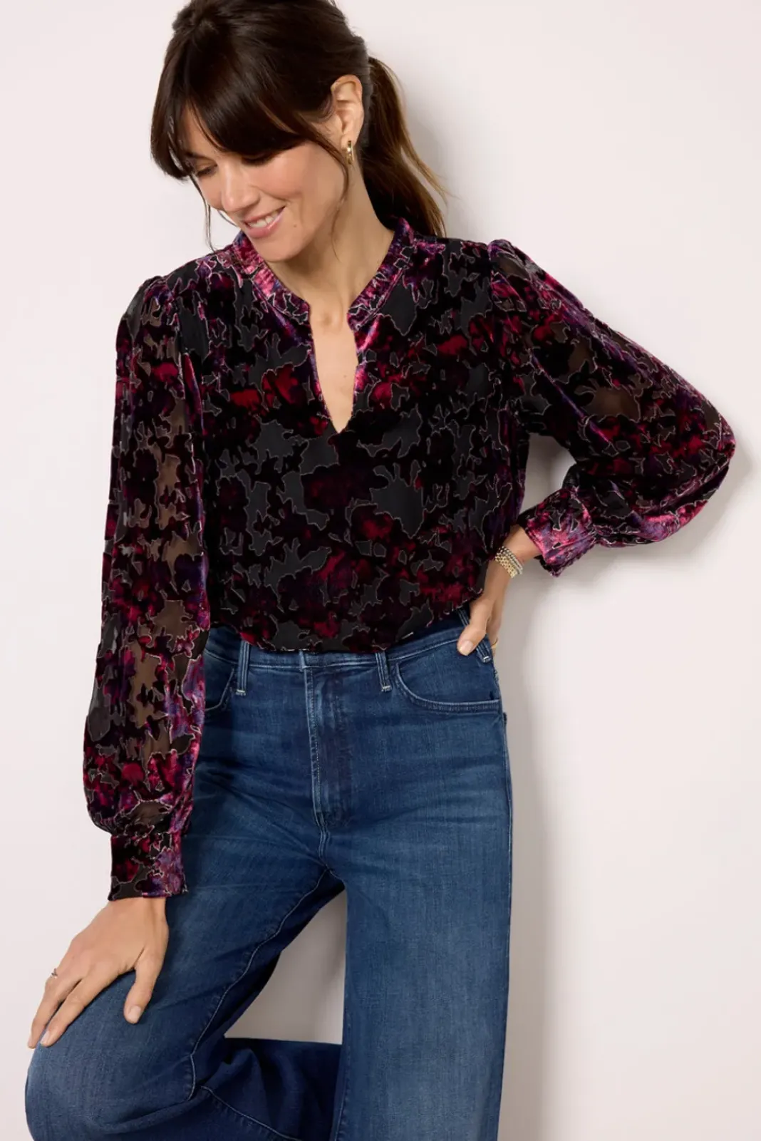 Tops & Tees<EVEREVE Jesse Burnout Velvet Blouse Pink/Navy