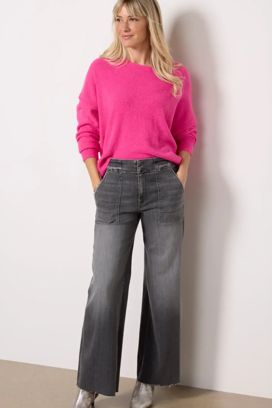 Sweaters<EVEREVE Jessie Off Shoulder Pullover Fushia
