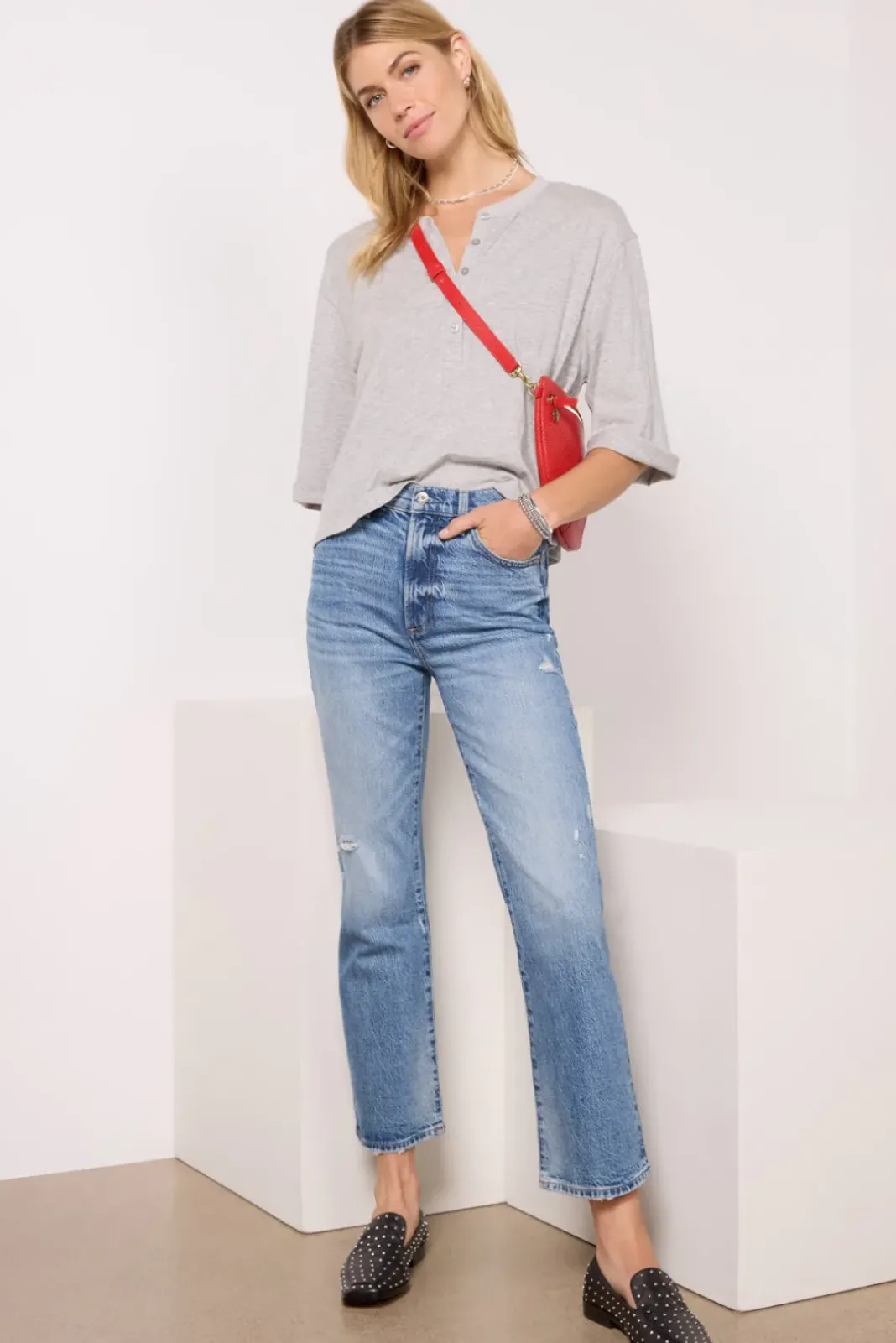 Tops & Tees<EVEREVE Jett Relaxed Henley Tee Heathergrey