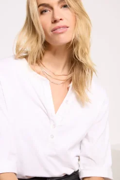 Tops & Tees<EVEREVE Jett Relaxed Henley Tee White