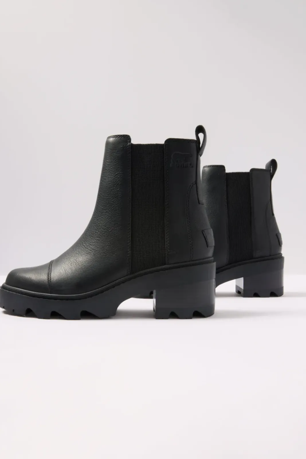 Shoes<SOREL Joan Now Chelsea Boot Black