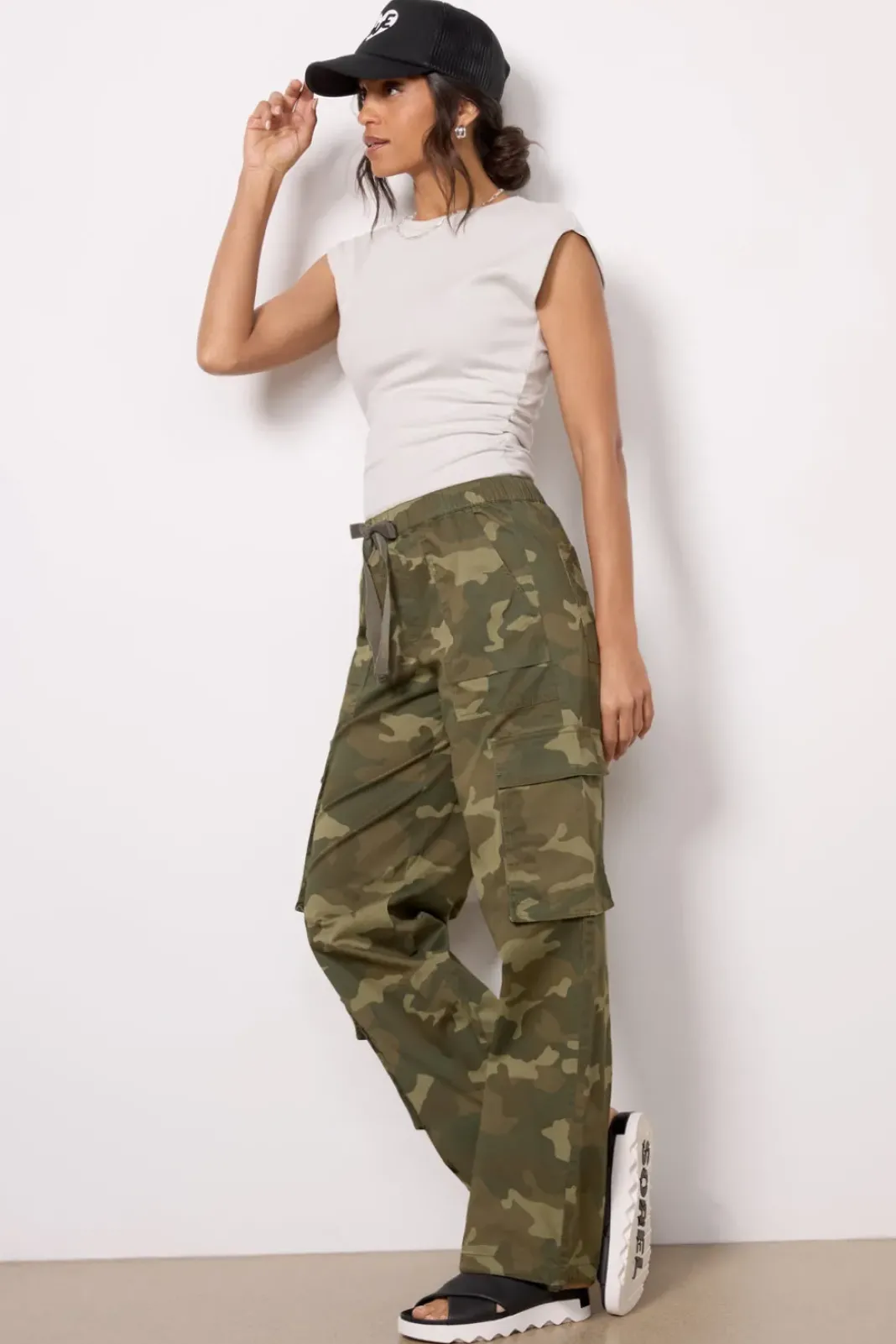 Tops & Tees<MICHAEL STARS Joni Crew Neck Top Stucco