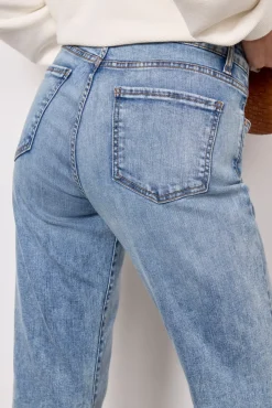 Jeans<KUT FROM THE KLOTH Kelsey Wide Hem Defend