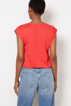 Tops & Tees<EVEREVE Kinsley Pleated Shoulder Top Red