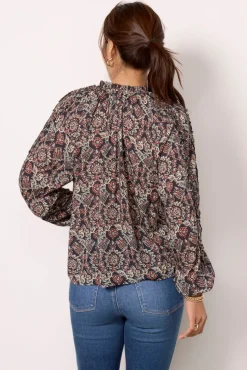 Tops & Tees<EVEREVE Kylie Ikat Blouse Navymulti