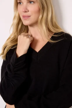 Sweaters<LNA Latigo V Neck Sweater Black