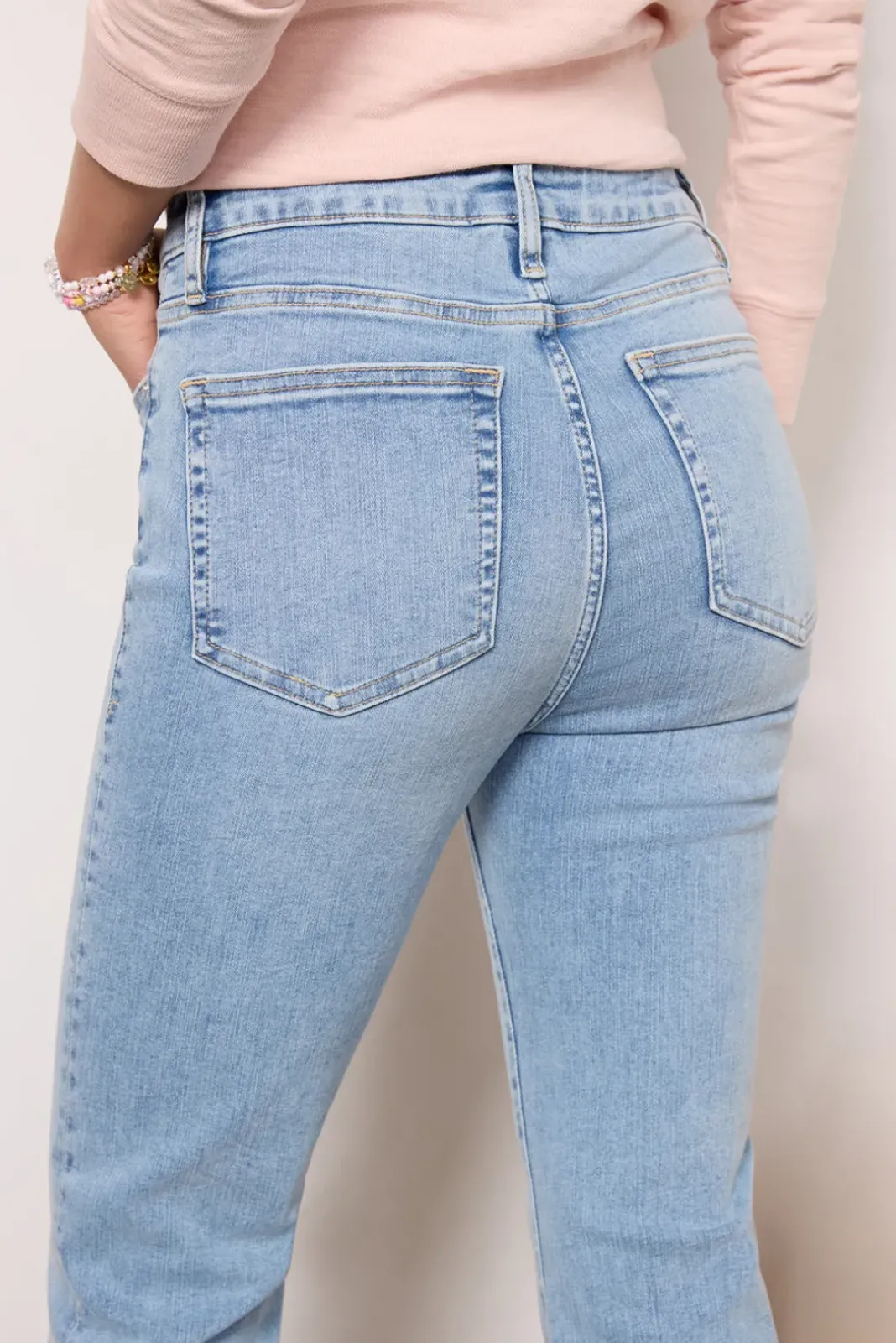 Jeans<FRAME Le Crop Mini Boot Colorado