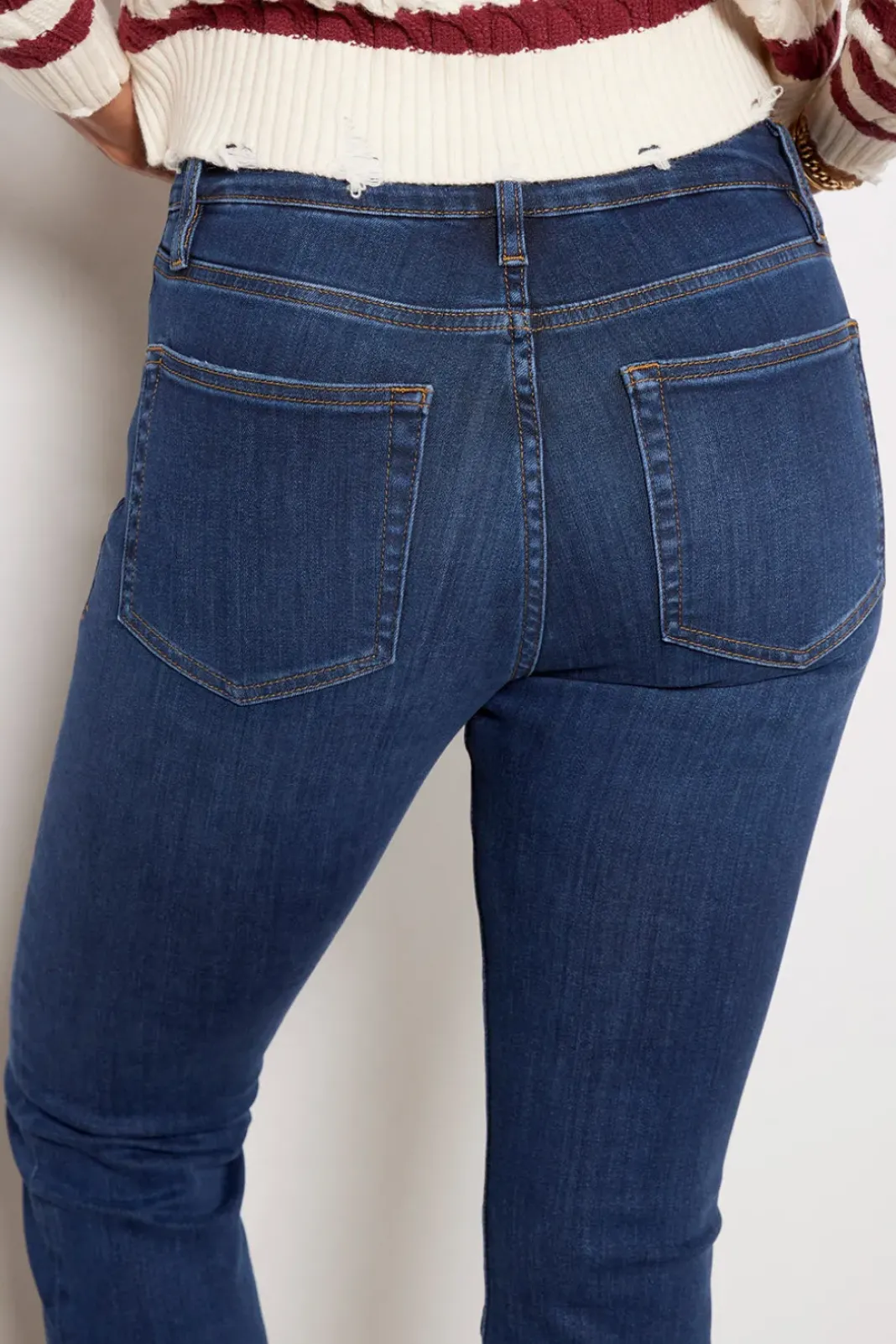 Jeans<FRAME Le Crop Mini Boot Majesty