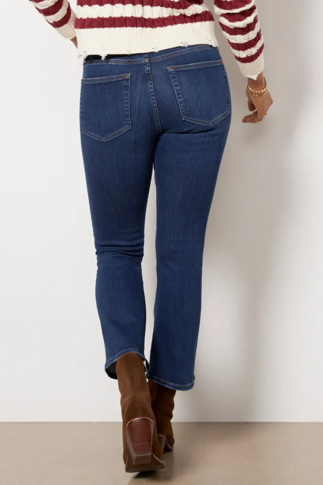 Jeans<FRAME Le Crop Mini Boot Majesty