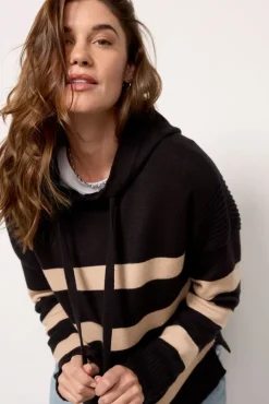 Sweaters<EVEREVE Lena Hoodie Black/Camel