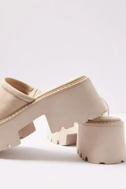 Shoes<DOLCE VITA Leora Clog Dune