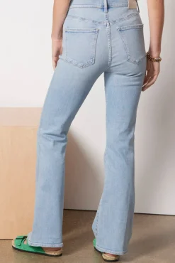 Jeans<CITIZENS OF HUMANITY Lilah High Rise Bootcut Lyric