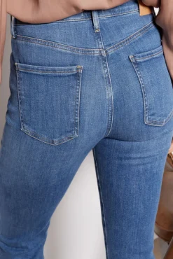 Jeans<CITIZENS OF HUMANITY Lilah High Rise Bootcut Lawless