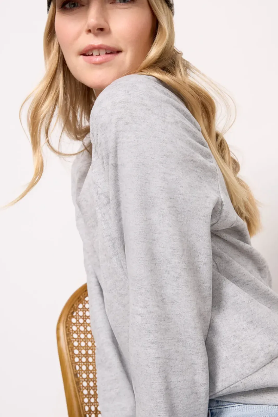Tops & Tees<EVEREVE Lowell Brushed Pullover Grey