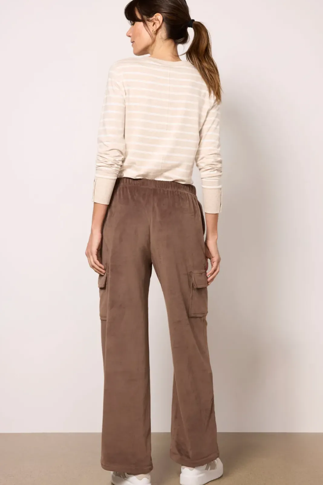 Intimates & Lounge|Matching Sets<BAREFOOT DREAMS LuxeChic Cargo Pant Java