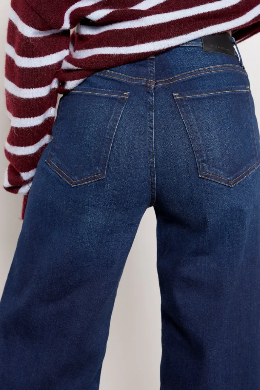 Jeans<CITIZENS OF HUMANITY Lyra Wide Leg Crop Lotus