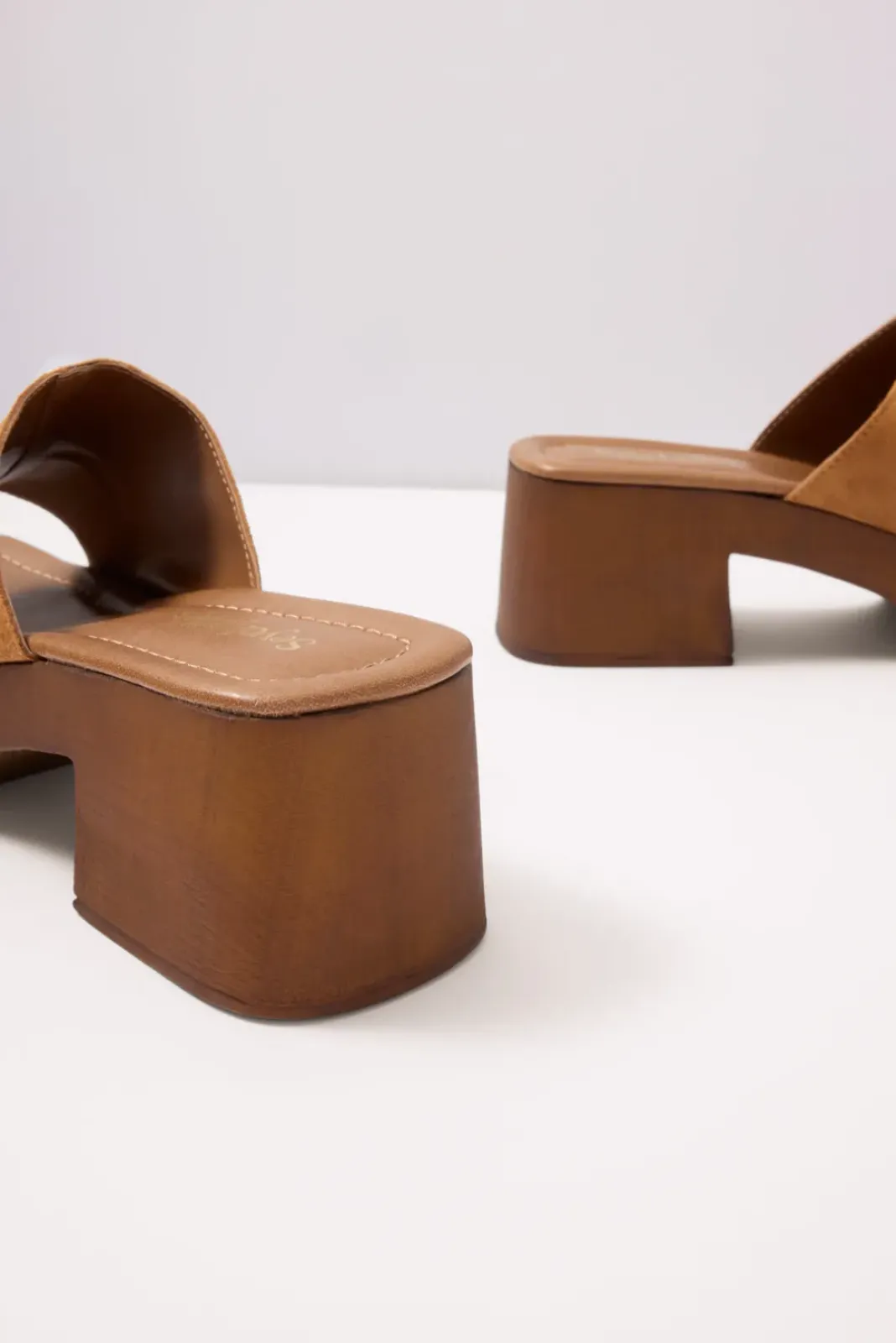 Shoes<SEYCHELLES Made For Me Heel Tansuede