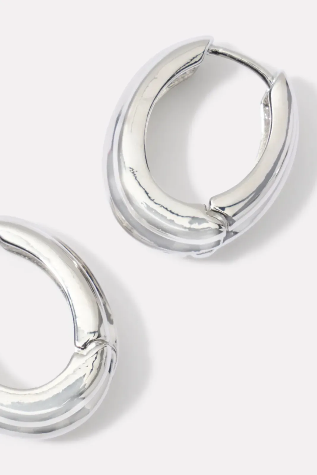 Jewelry<EVEREVE Mansfield Ribbed Hoop Silver