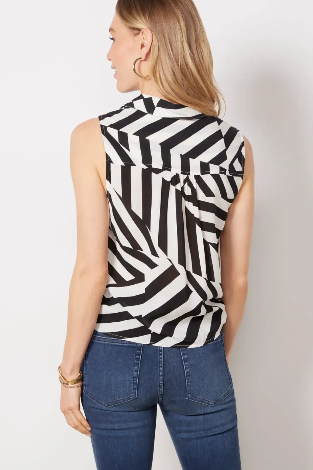 Tops & Tees<EVEREVE Mara Tie Front Top Black/White