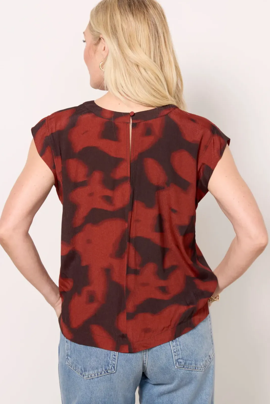 Tops & Tees<EVEREVE Marci Muscle Tank Black/Rust