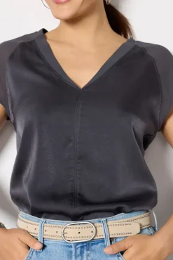 Tops & Tees<EVEREVE Mariah Remix Satin Tee Ebony