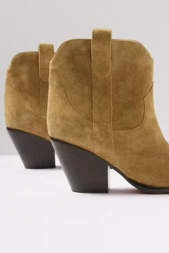 Shoes<MARC FISHER LTD Marlie Cowboy Boot Mna01