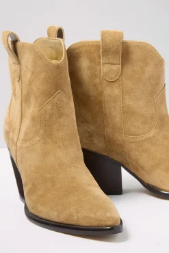 Shoes<MARC FISHER LTD Marlie Cowboy Boot Mna01