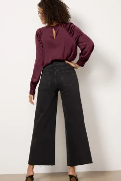 Jeans<KUT FROM THE KLOTH Meg Raw Hem w Bling Illuminated