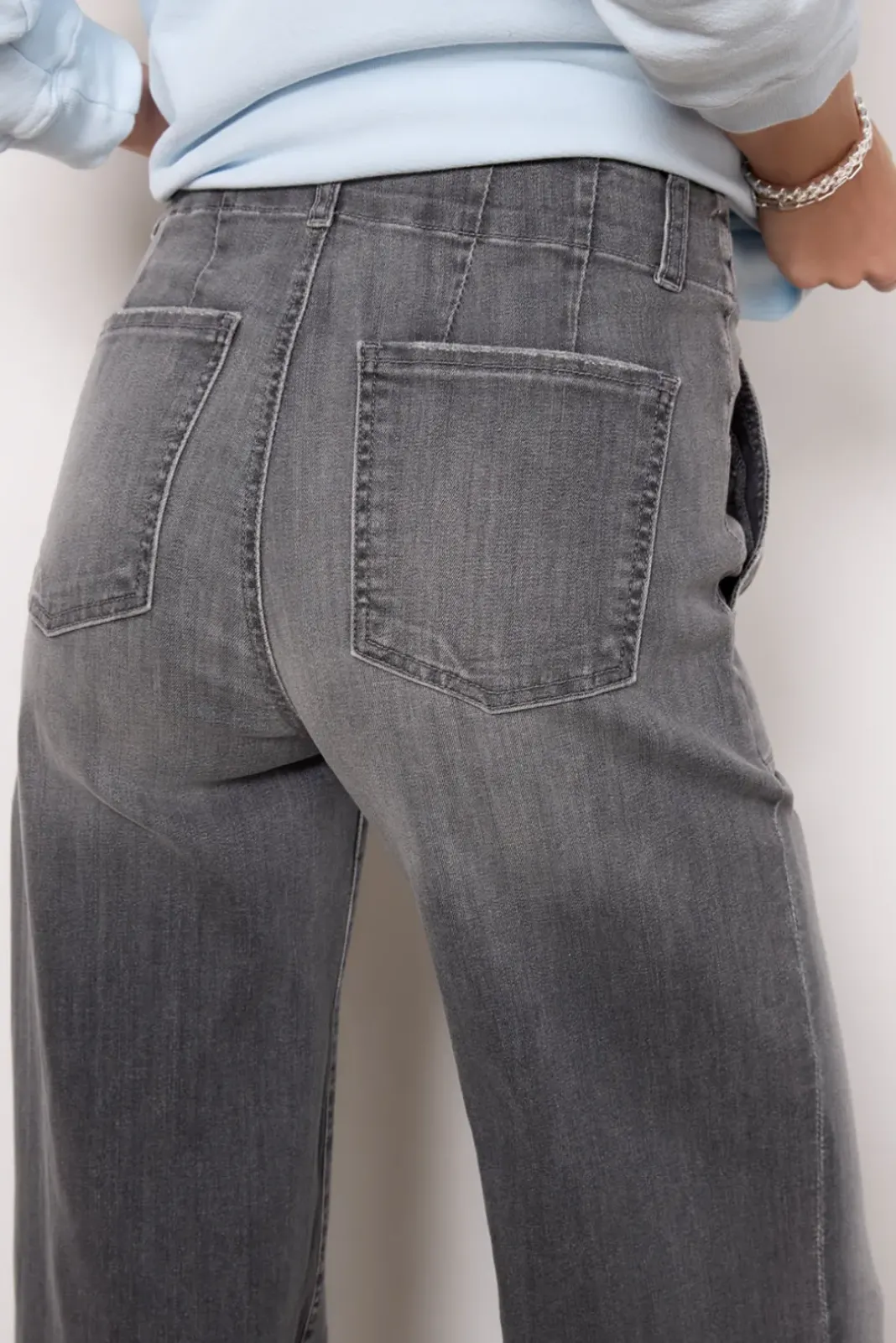Jeans<KUT FROM THE KLOTH Meg Utility w Raw Hem Unification