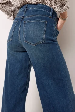 Jeans<KUT FROM THE KLOTH Meg Wide Leg Yielded