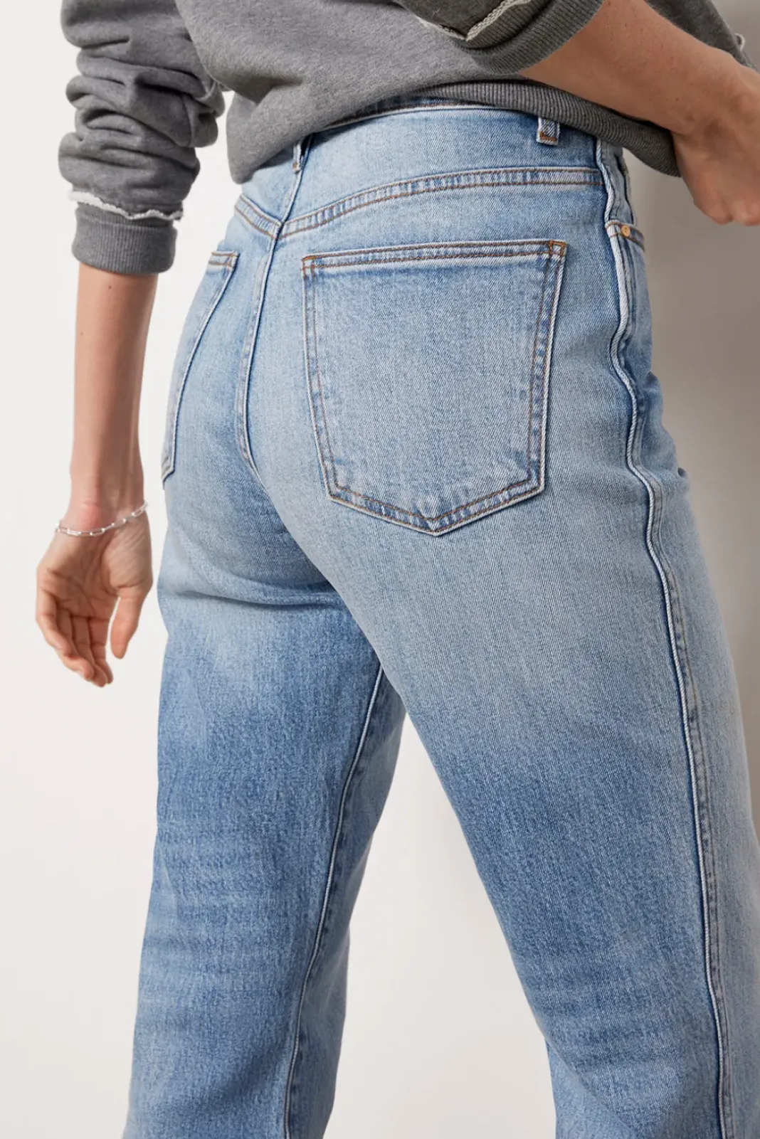 Jeans<KUT FROM THE KLOTH Melissa Straight 33` Renewed