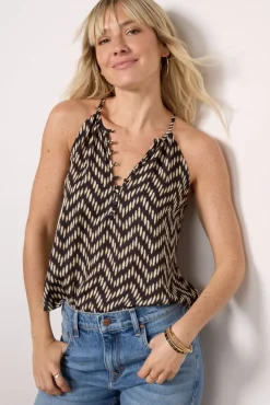 Tops & Tees<EVEREVE Millie Tank Chevron