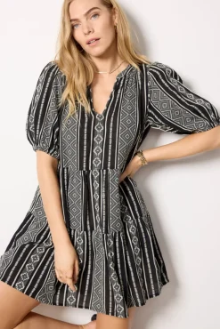 Dresses<VELVET Monique Dress Black/Cream