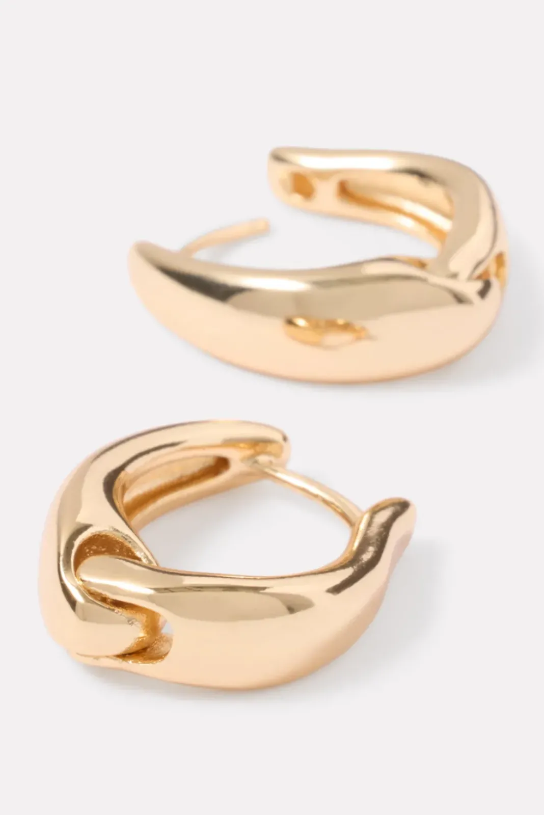 Jewelry<EVEREVE Montreal Hoop Earring Gold