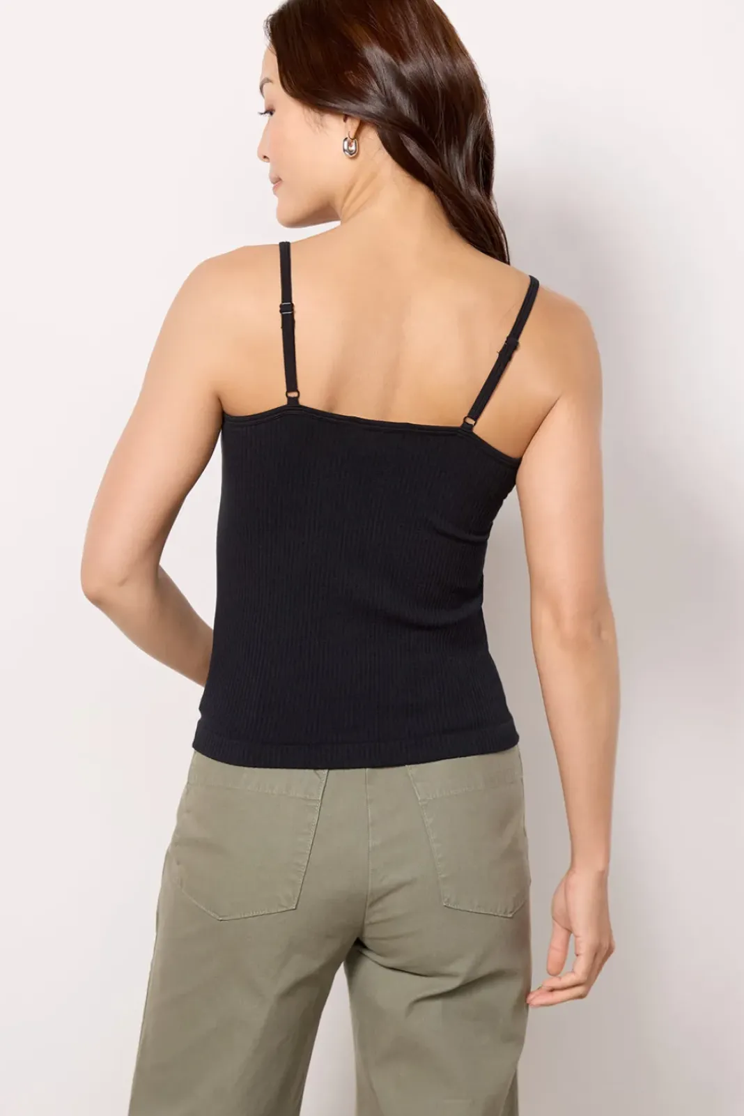Intimates & Lounge<EVEREVE Nina Seamless V-Neck Tank Black