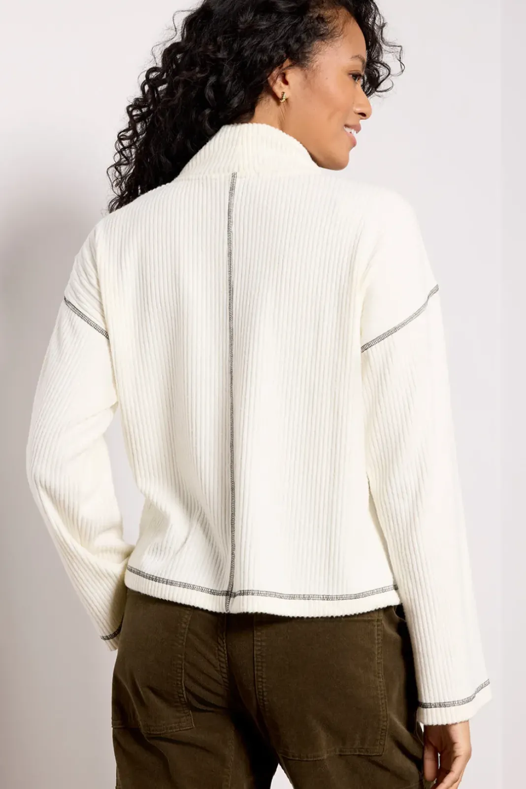 Tops & Tees<EVEREVE Noah Coverstitch Top Cream