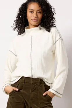 Tops & Tees<EVEREVE Noah Coverstitch Top Cream