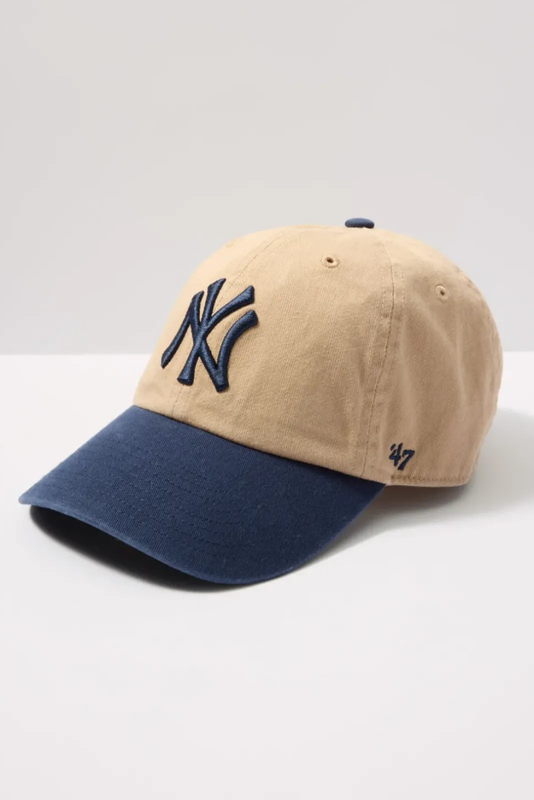 Hats<`47 NY Two Tone Clean Up Baseball Hat Khaki/Navy