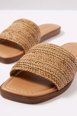 Shoes<SEYCHELLES Palms Perfection Sandal Tan