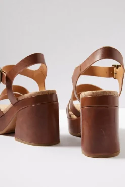 Shoes<KORK EASE Pasha Strappy Sandal Cognac