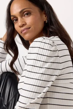Tops & Tees<EVEREVE Penn Stripe V Neck Top White/Black
